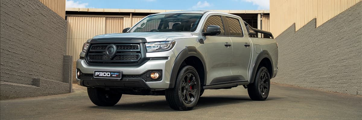 GWM P300 PHEV Stand Out. Take Charge.